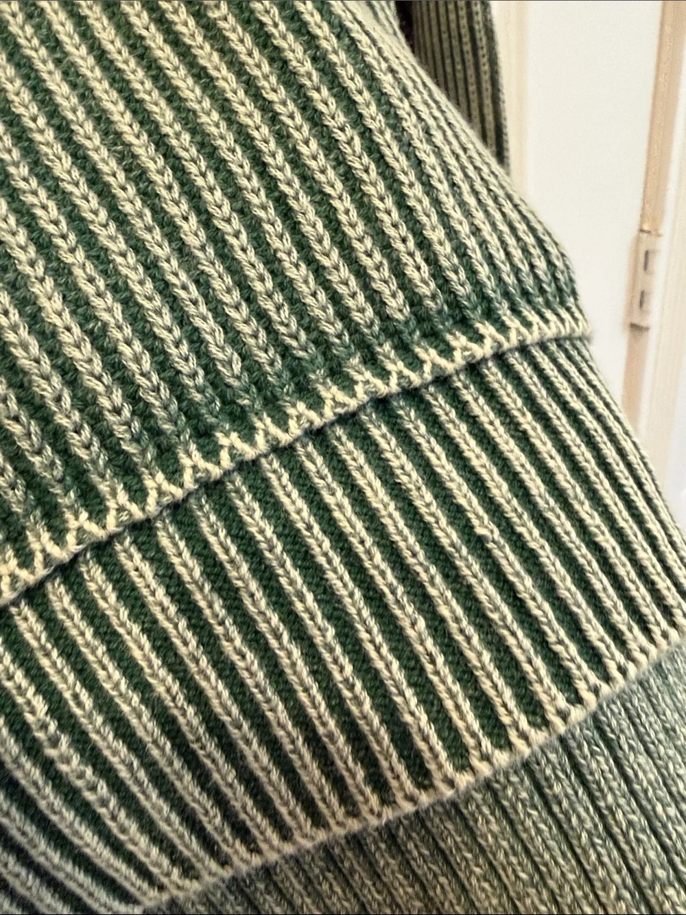 ZENANA Ribbed Green Crewneck Women's Sweater S/M